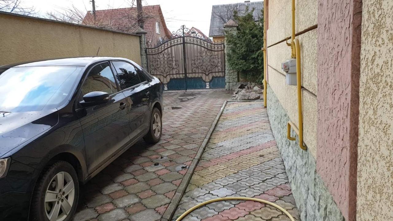 Vila Viktoria Užhorod Exteriér fotografie